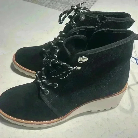 NWOB COPPER KEY LEATHER SUEDE CHUNKY WEDGE ANKLE BOOTS SIZE 10 - Picture 2 of 6